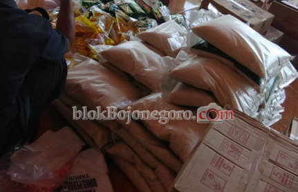 Dinas Perdagangan Adakan Pasar Murah di Desa Sekaran